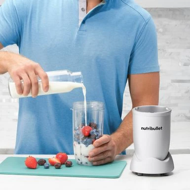 Nutribullet Pro 900 Watt Personal Blender NB9-0901AW - Matte White 4 Nutribullet Pro 900 Watt Personal Blender NB9-0901AW - Matte White - Image 4