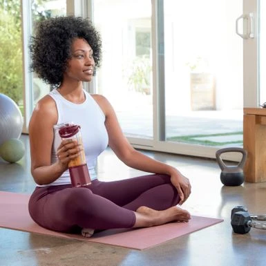 Ninja - Blast 18 Oz. Portable Blender - Cranberry Red 7 Ninja - Blast 18 Oz. Portable Blender - Cranberry Red - Image 7