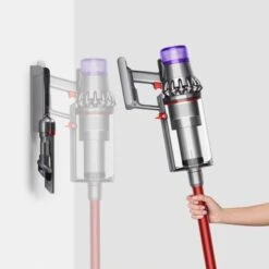 Dyson - Outsize Cordless Vacuum - Nickel/Red -Blender Spark Deals Store 99b2bebb 154f 5fa8 92c2 6723693b9b77