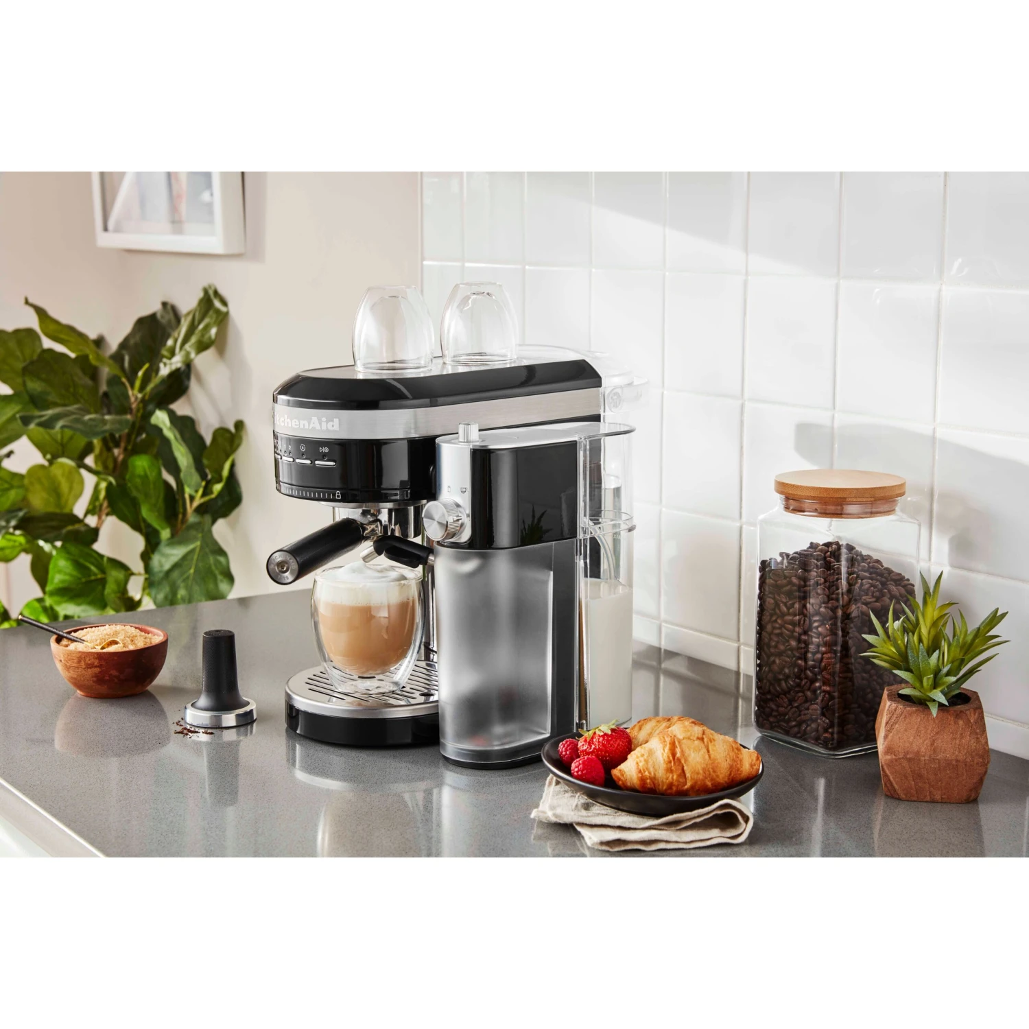 KitchenAid Metal Automatic Milk Frother Attachment In Onyx Black For KES6503 Espresso Machine 4 KitchenAid Metal Automatic Milk Frother Attachment In Onyx Black For KES6503 Espresso Machine - Image 4