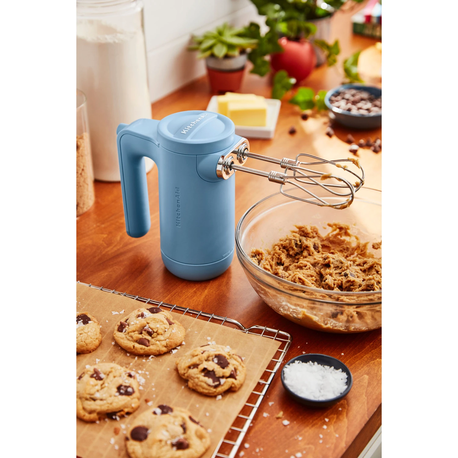 KitchenAid Cordless 7-Speed Hand Mixer With Turbo Beaters II In Blue Velvet 3 KitchenAid Cordless 7-Speed Hand Mixer With Turbo Beaters II In Blue Velvet - Image 3